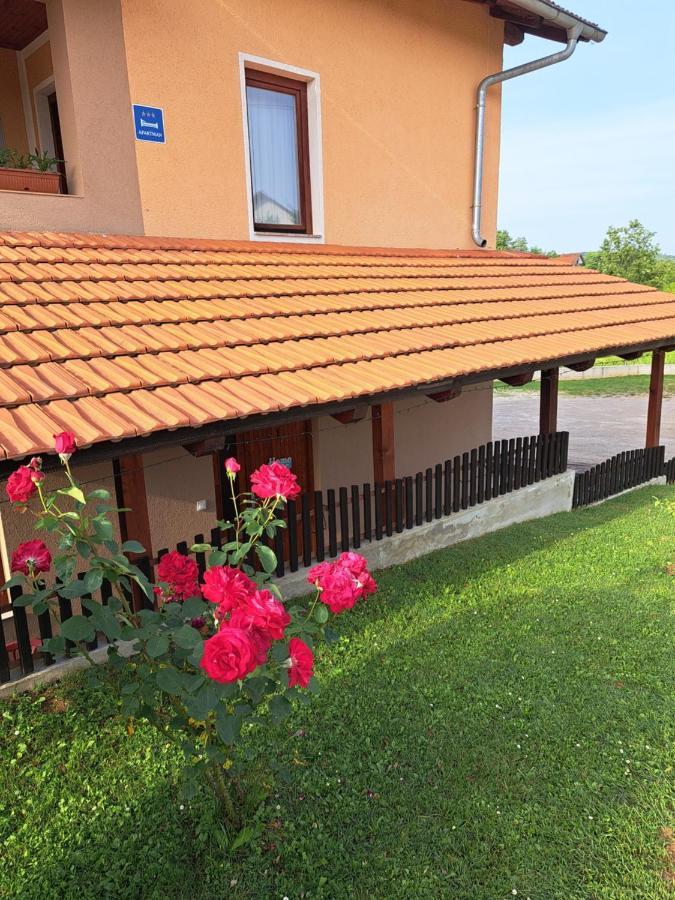 Apartman Morana Slunj Buitenkant foto