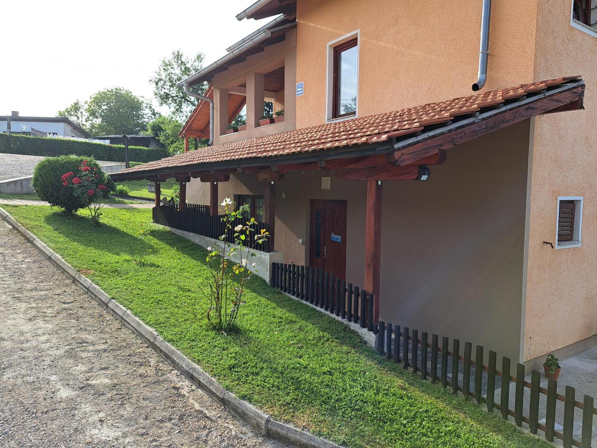 Apartman Morana Slunj Buitenkant foto