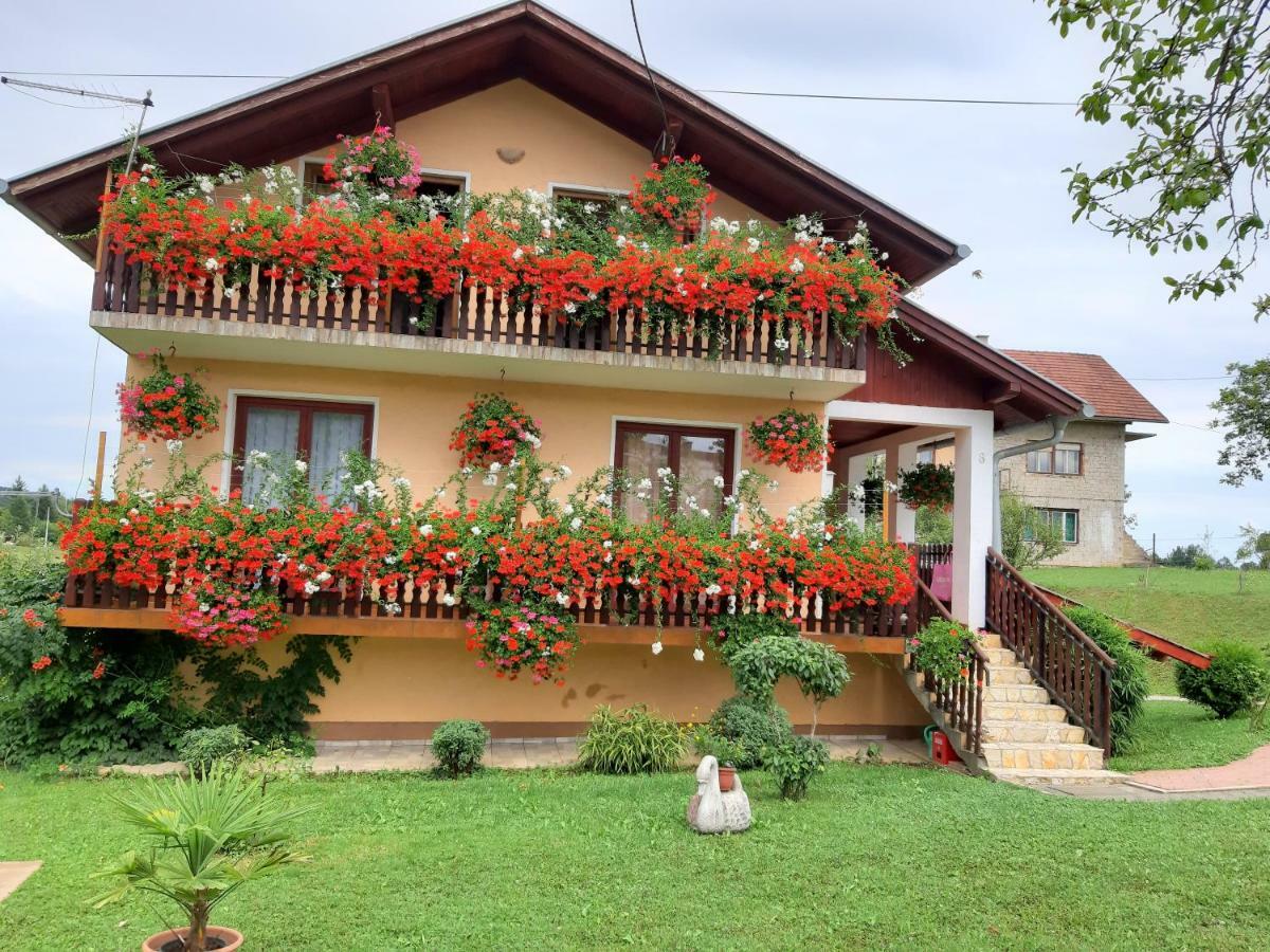 Apartman Morana Slunj Buitenkant foto