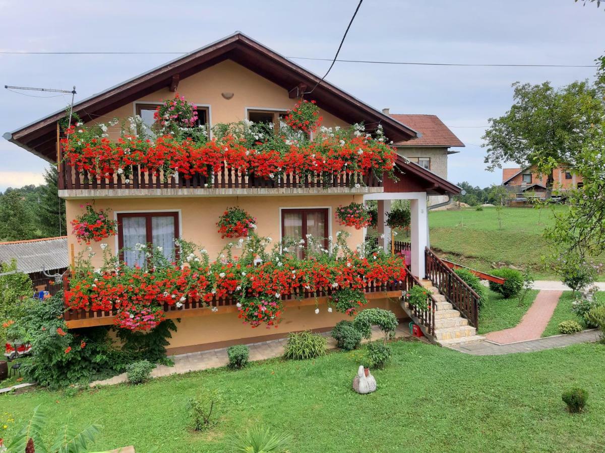 Apartman Morana Slunj Buitenkant foto